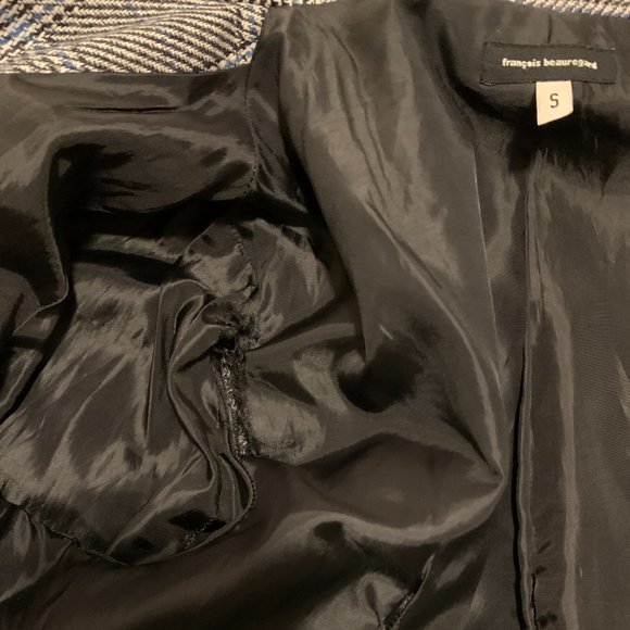 70s inspired light wool peacoat made in Canada - Picture 8 of 8